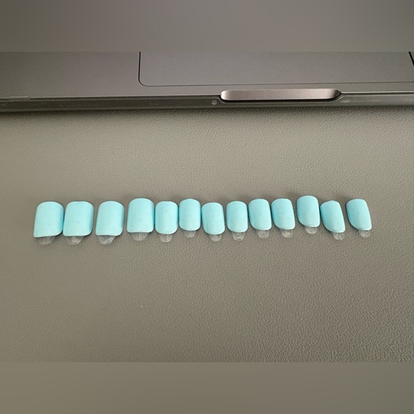 NWOB RARE KISS imPRESS Short Press On Nails in Mint to Be - Picture 4 of 6